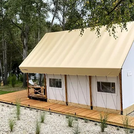 Semesterbostad Gorgeous Retreat At A Fabulous Czech Republic Resort *